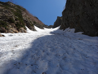 奥明神沢のシャーベット状の雪渓